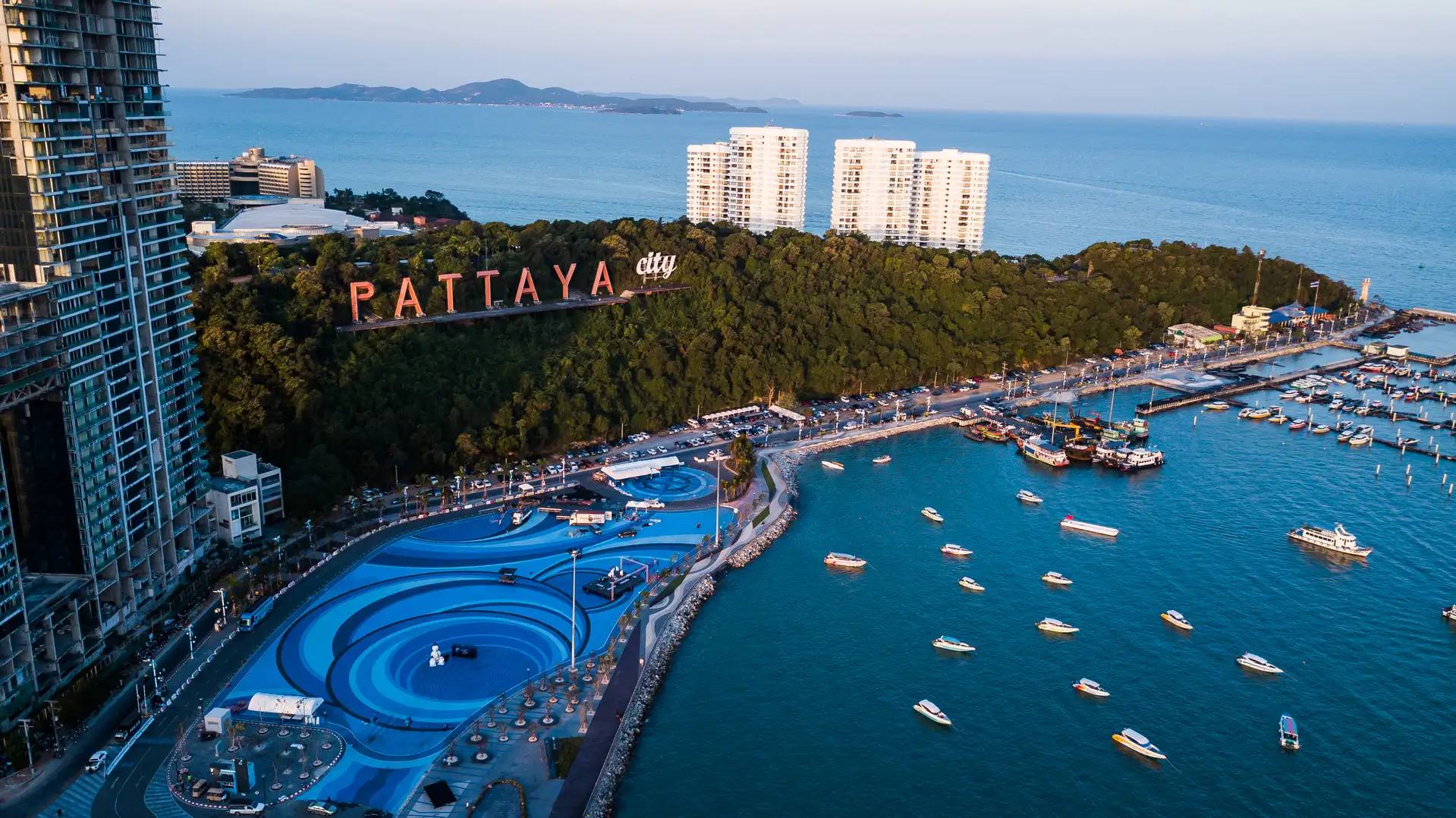 Thai Escape To Pattaya & Bangkok